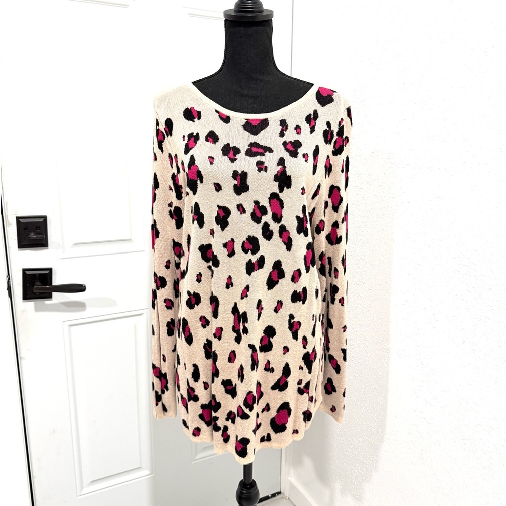 Chico's knit‎ crew neck Cream and Pink Leopard Print Sweater XL